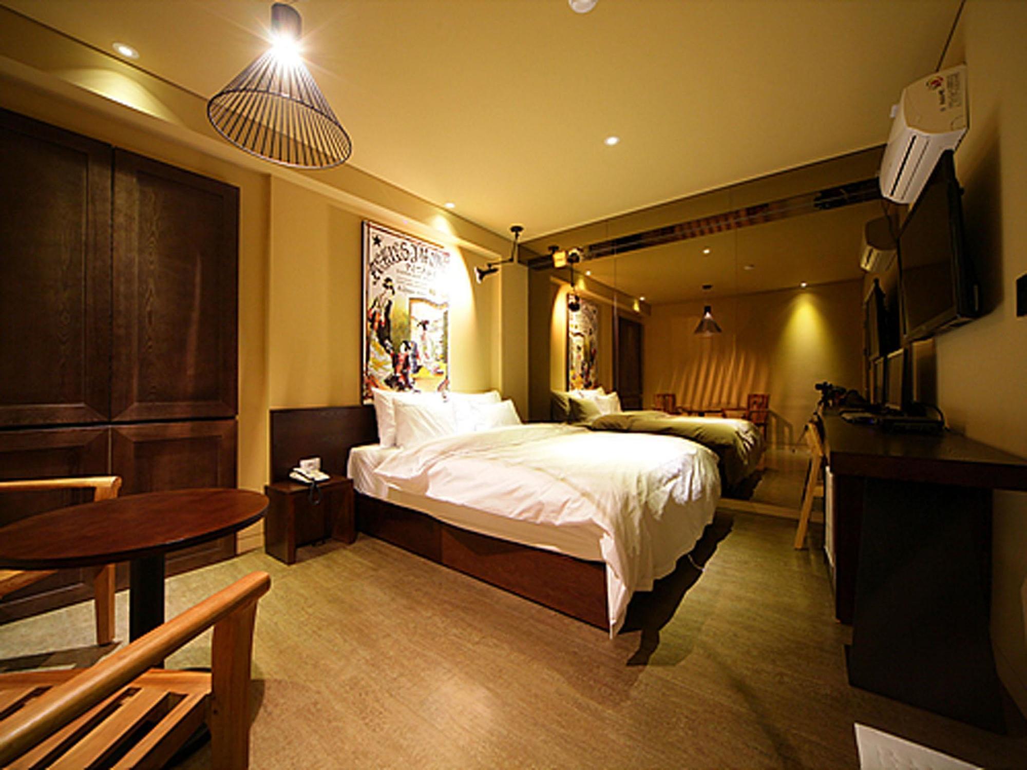 Sinchon Hotel Gaeul โซล ภายนอก รูปภาพ