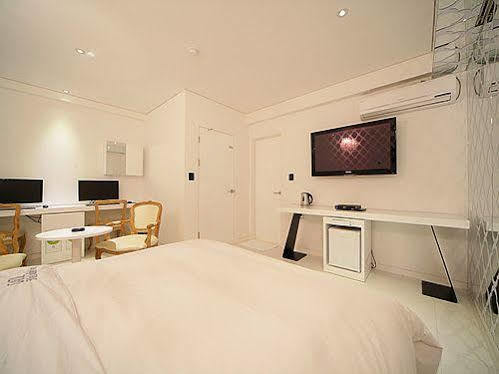Sinchon Hotel Gaeul โซล ภายนอก รูปภาพ