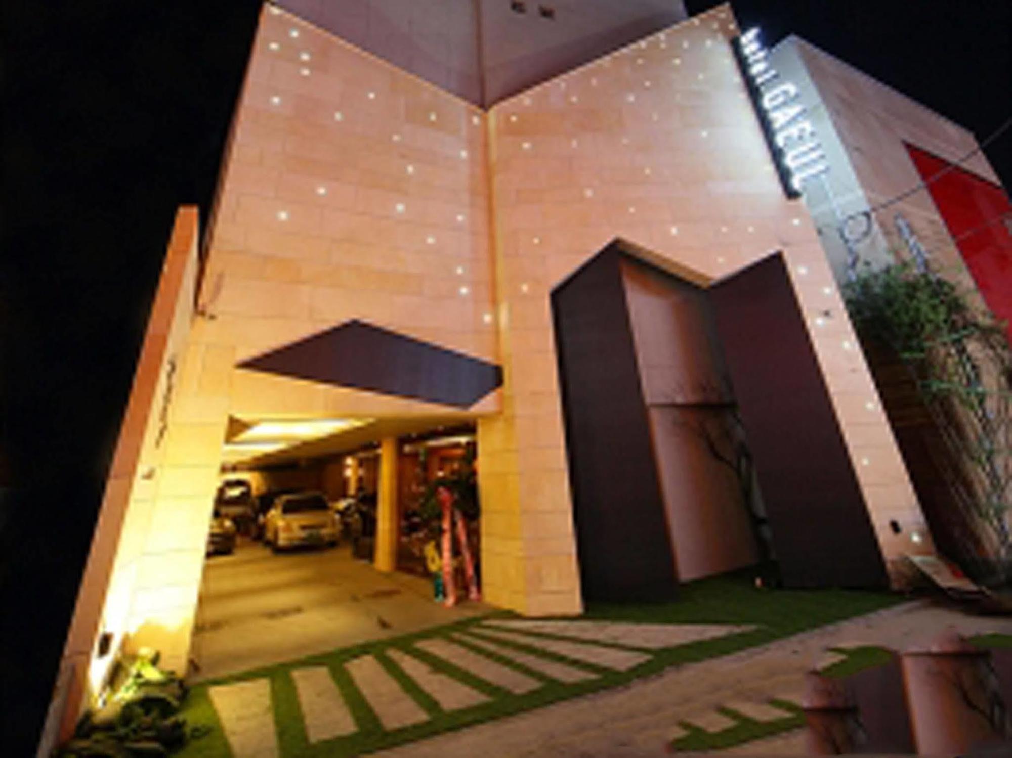 Sinchon Hotel Gaeul โซล ภายนอก รูปภาพ